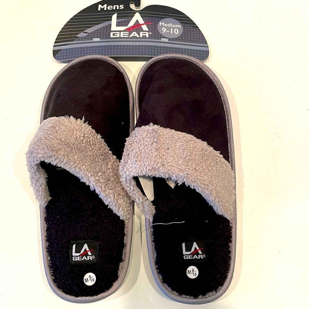 NWT LA Gear Men's Slippers Size 9/10